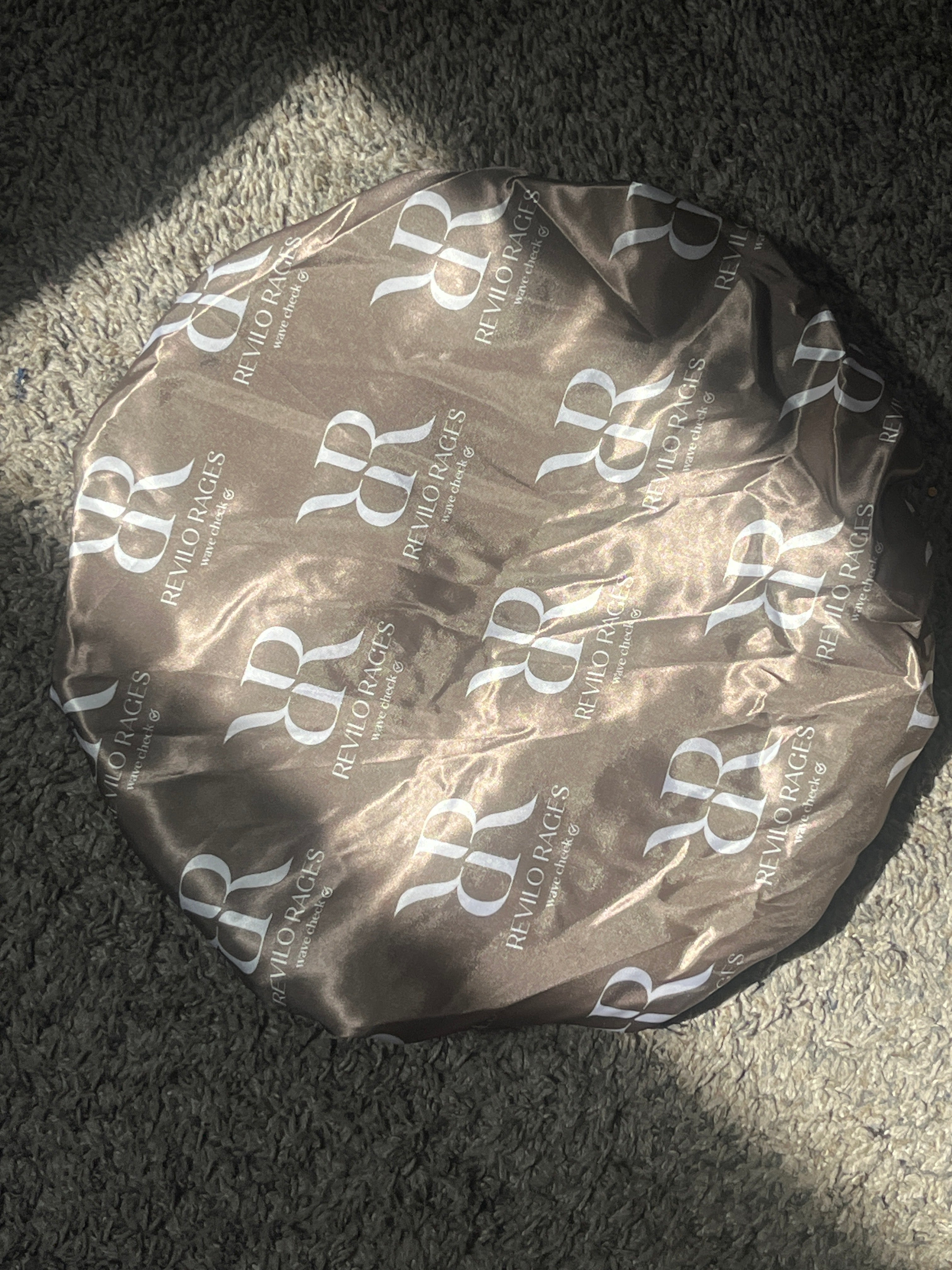 Gold ReviloRages bonnet